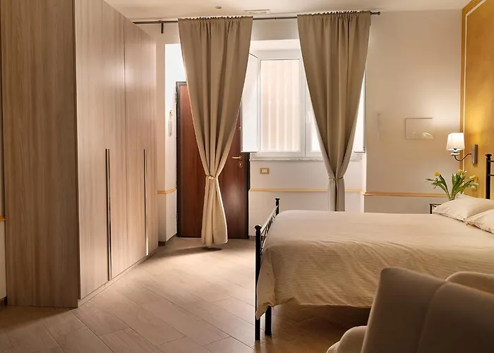 Domus Cuomo B&B